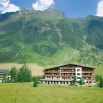 Alpenhotel Tirol Galtür