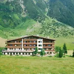 Alpenhotel Tirol Hotel