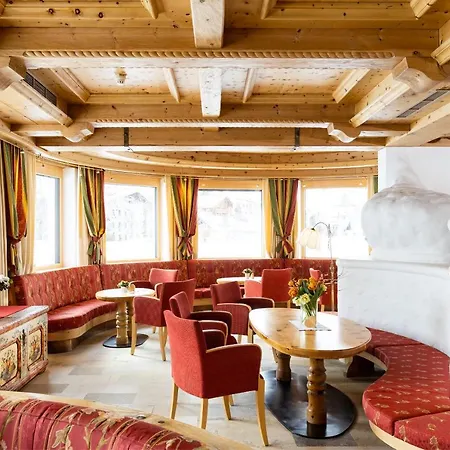 Alpenhotel Tirol Hotel 4*