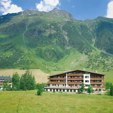 Alpenhotel Tirol Гальтюр