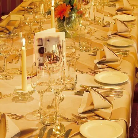 Alpenhotel Tirol ホテル Galtür