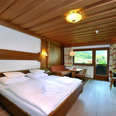 Alpenhotel Tirol Отель 4*
