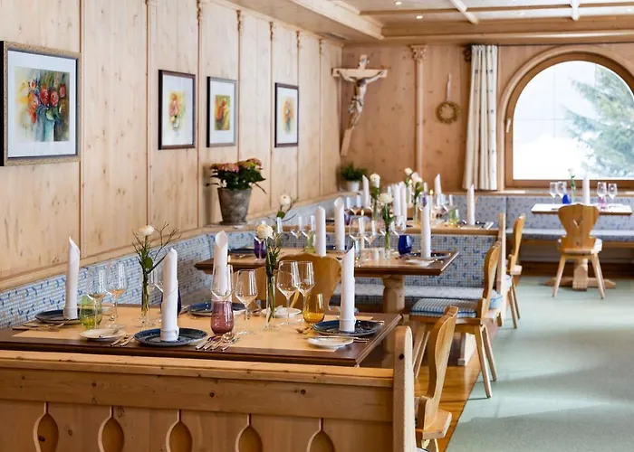 Hotel Alpenhotel Tirol 4*