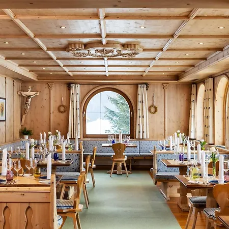 호텔 Alpenhotel Tirol