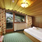Alpenhotel Tirol 4*