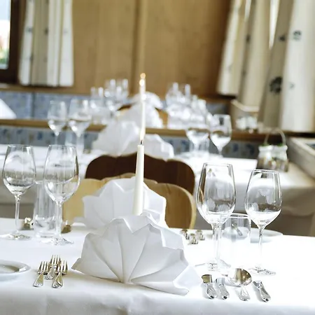 Alpenhotel Tirol